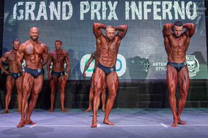 CLASSIC PHYSIQUE НОВИЧКИ
